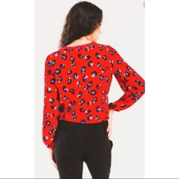 FRANCESCA’S  LACE TRIM  LEOPARD FAUX WRAP TOP SZ L - Picture 3 of 9